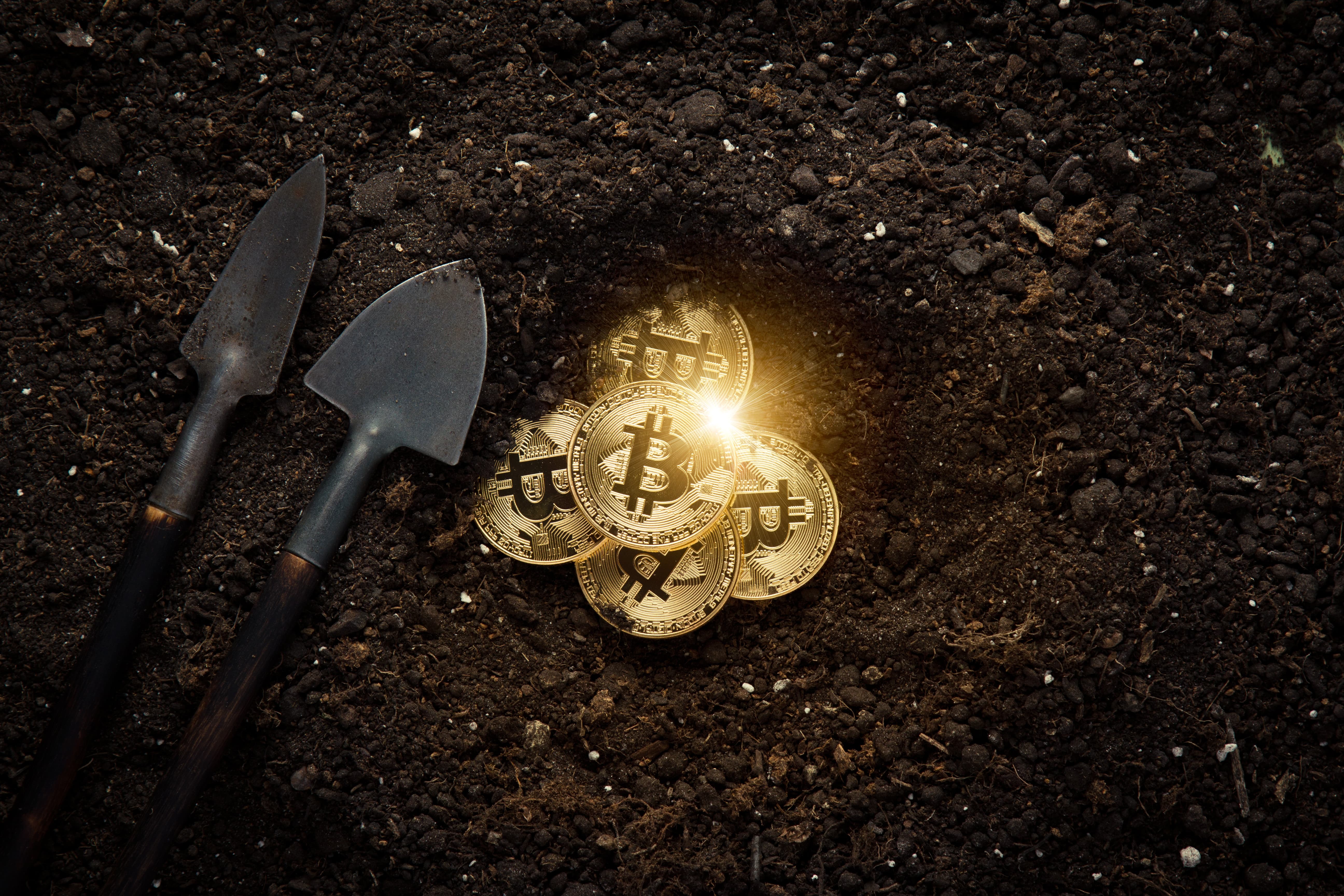bitcoin mining investing